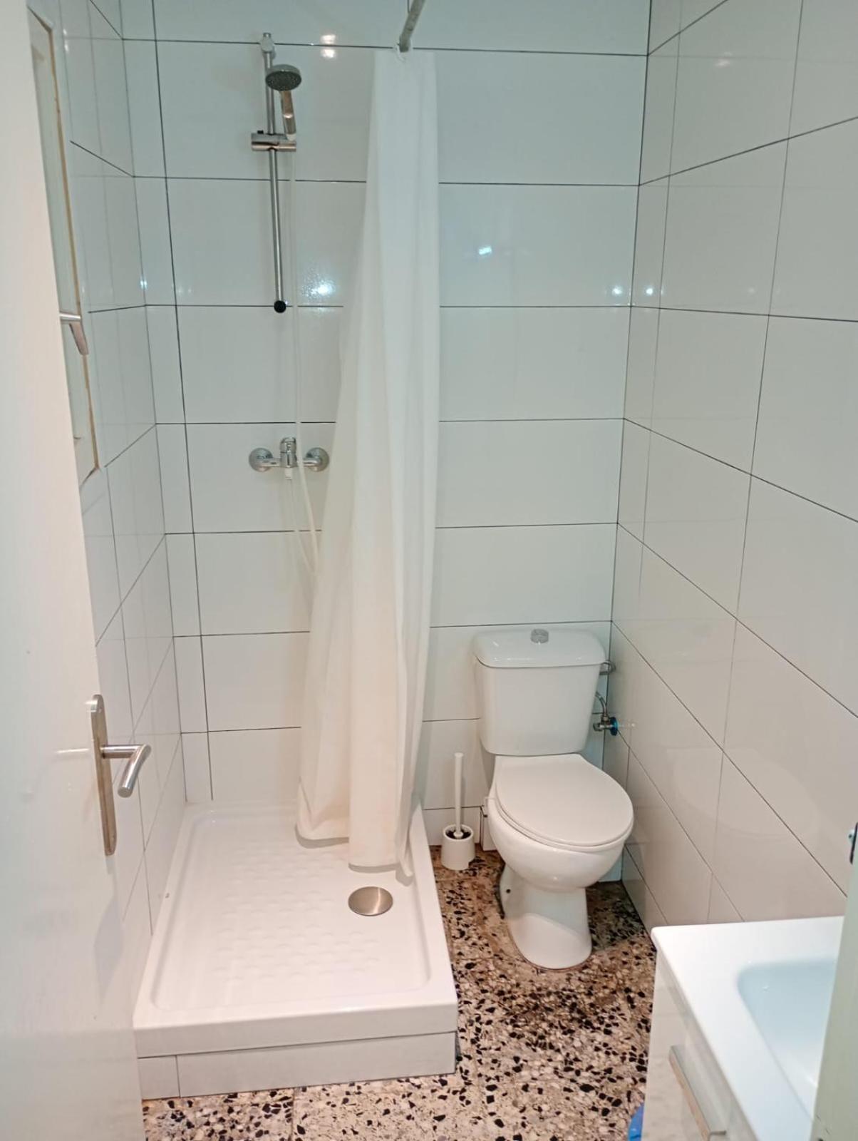 Pensión City Center Double Sunny Room Fgc